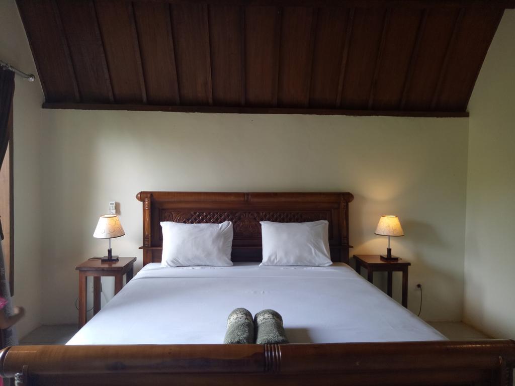 Rose Bungalow Hotel Pemenang Exterior photo