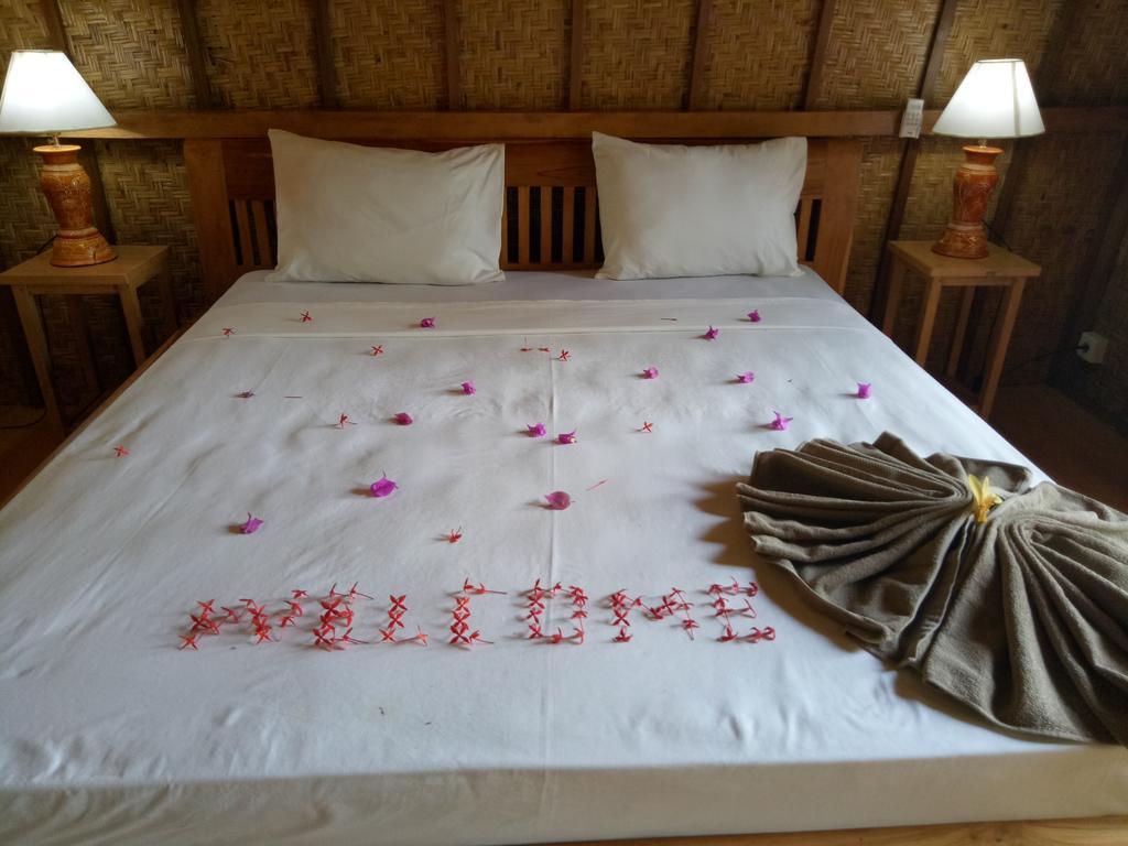 Rose Bungalow Hotel Pemenang Exterior photo
